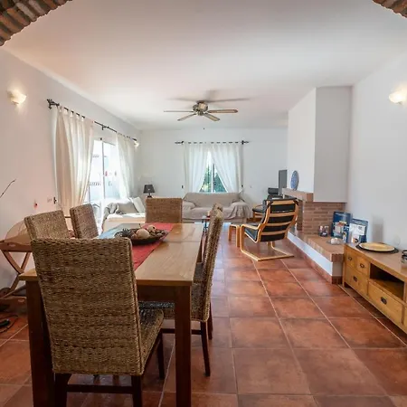 Private Heated Pool, Jacuzzi & 1225m2 Garden In Cipreses Βίλα Frigiliana