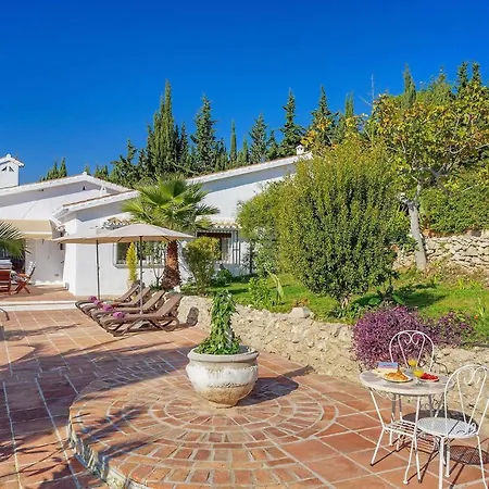 Private Heated Pool, Jacuzzi & 1225m2 Garden In Cipreses * Frigiliana