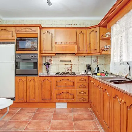 Private Heated Pool, Jacuzzi & 1225m2 Garden In Cipreses * Frigiliana